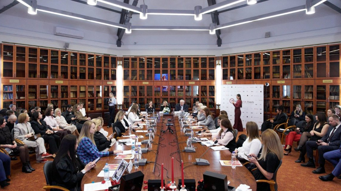 Премия Business women. Life. Family Премия Business women. Life. Family